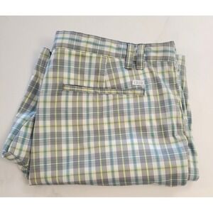 Izod‎ Plaid Shorts Men's Size 40 Green Tan Checkered Golf Casual